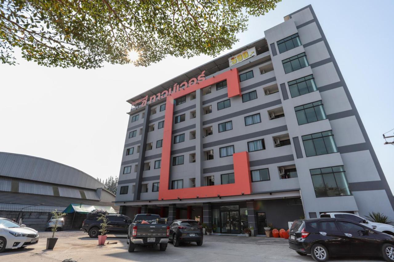 C Tower Hotel Szuratthani Kültér fotó